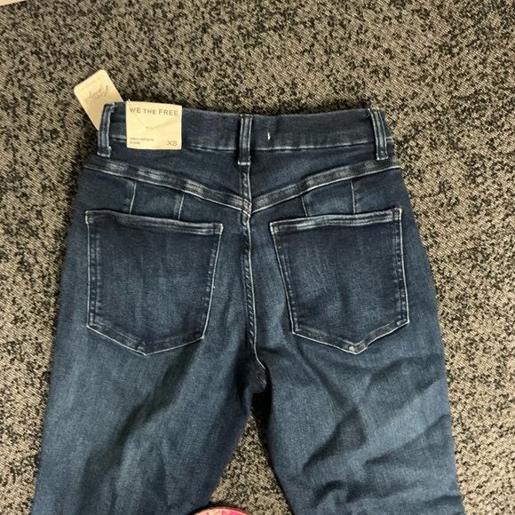 NWT Free People Infinite Curvy Flare Jean - Picture 6 of 10